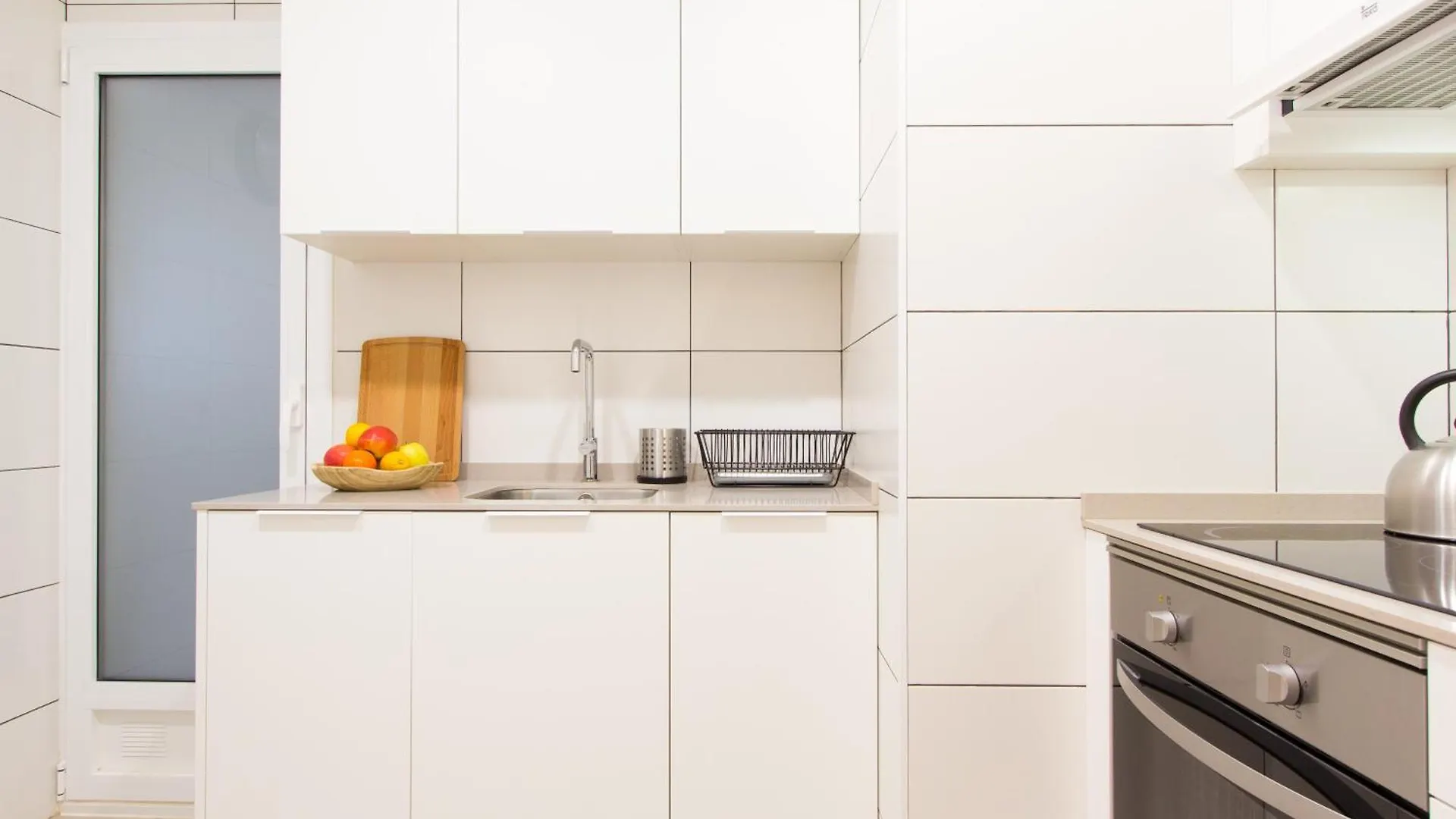 Novus Homes Barcelona Collblanc L'Hospitalet de Llobregat 0*,  Spain